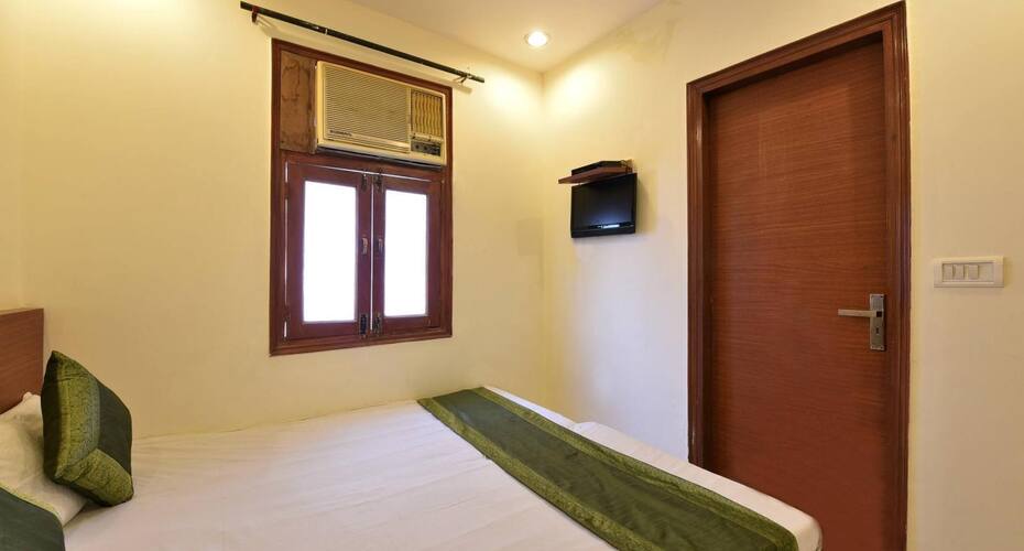 Hotel Pink Palace, New Delhi 4